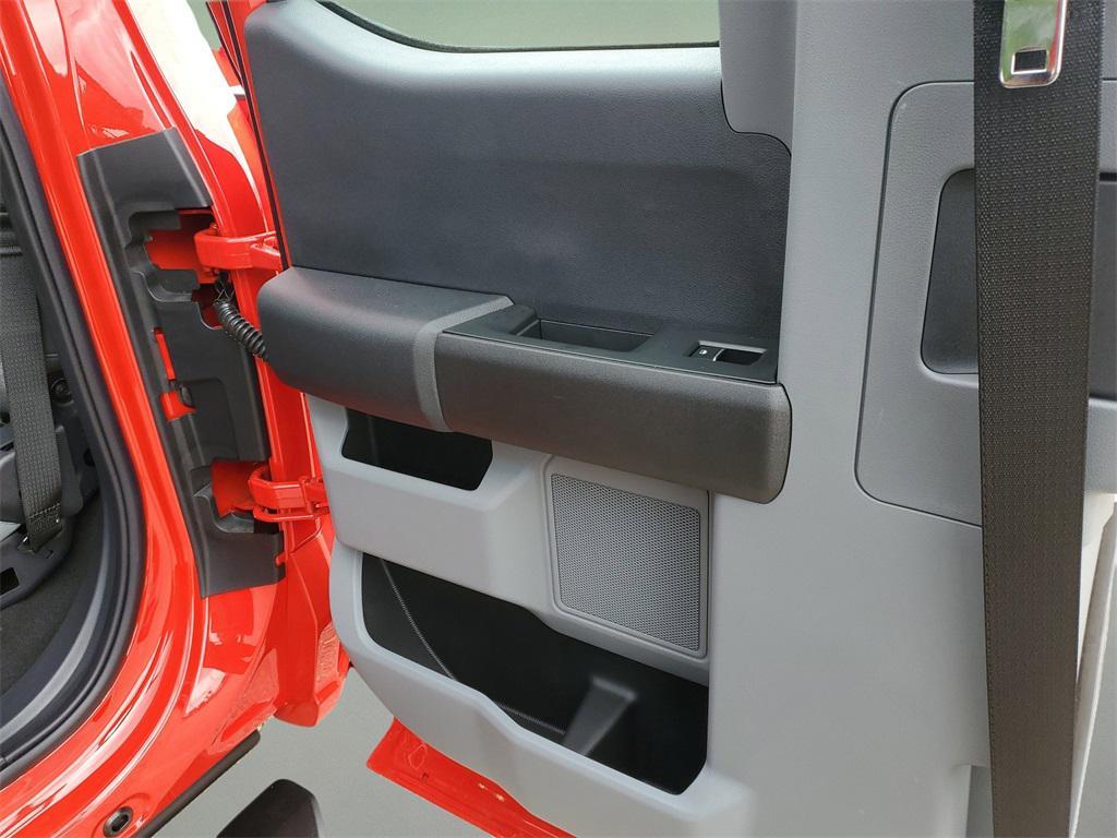 new 2025 Ford F-350 car, priced at $53,267