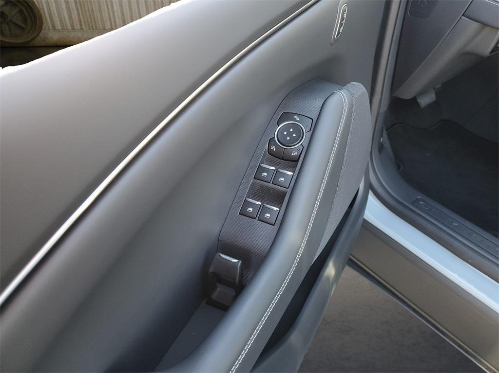 new 2025 Ford Mustang Mach-E car, priced at $37,834