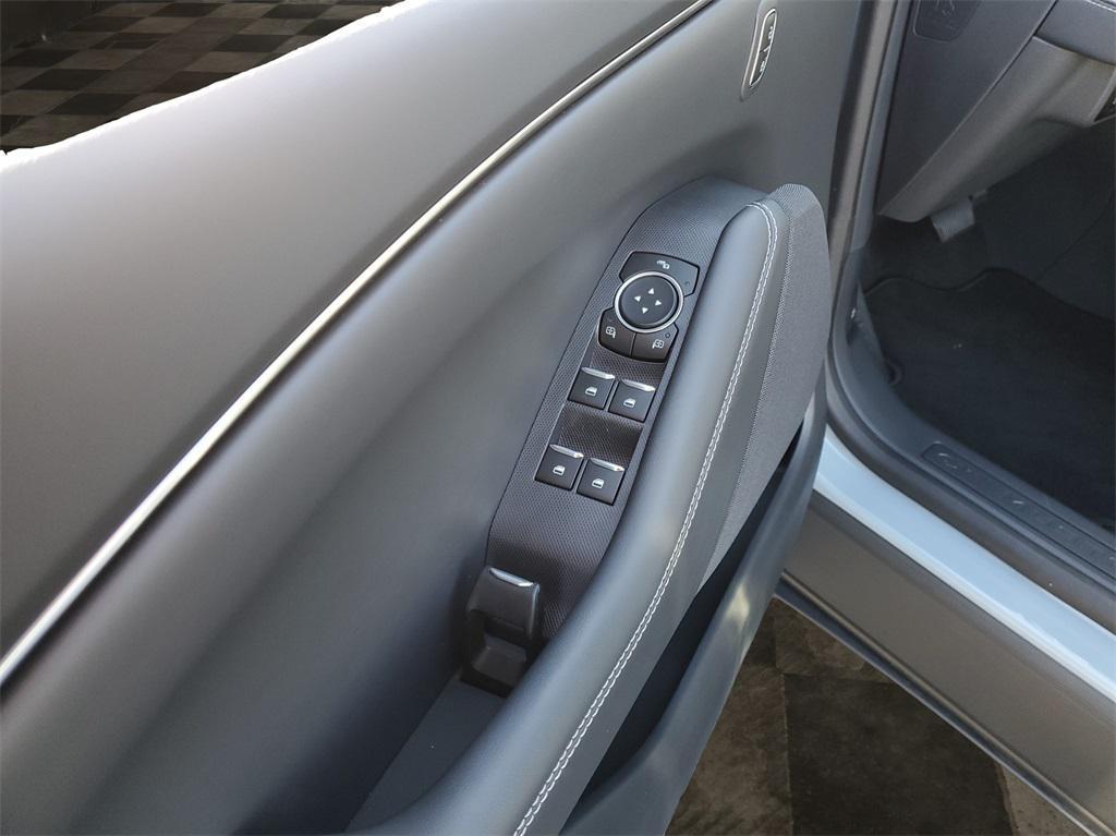 new 2025 Ford Mustang Mach-E car, priced at $38,386