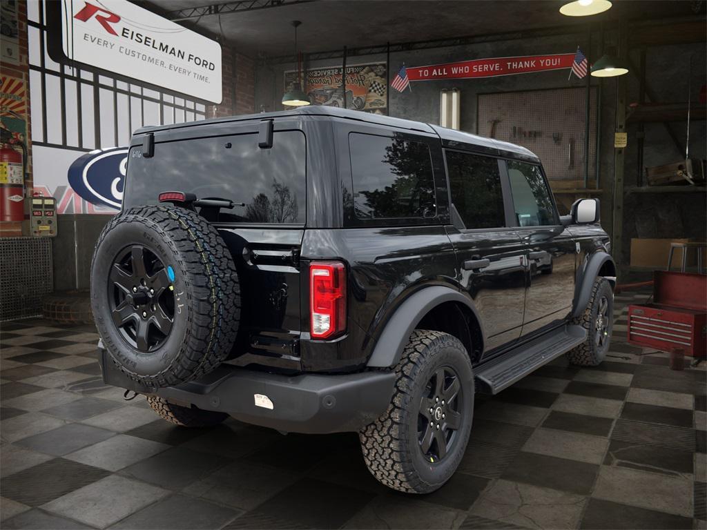 new 2025 Ford Bronco car, priced at $45,639