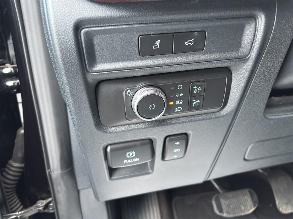 used 2022 Ford Expedition Max car, priced at $41,855