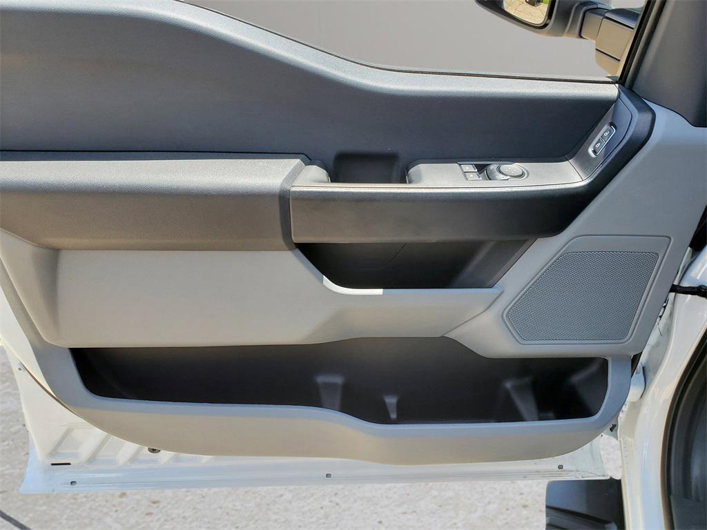 new 2025 Ford F-350 car, priced at $48,158