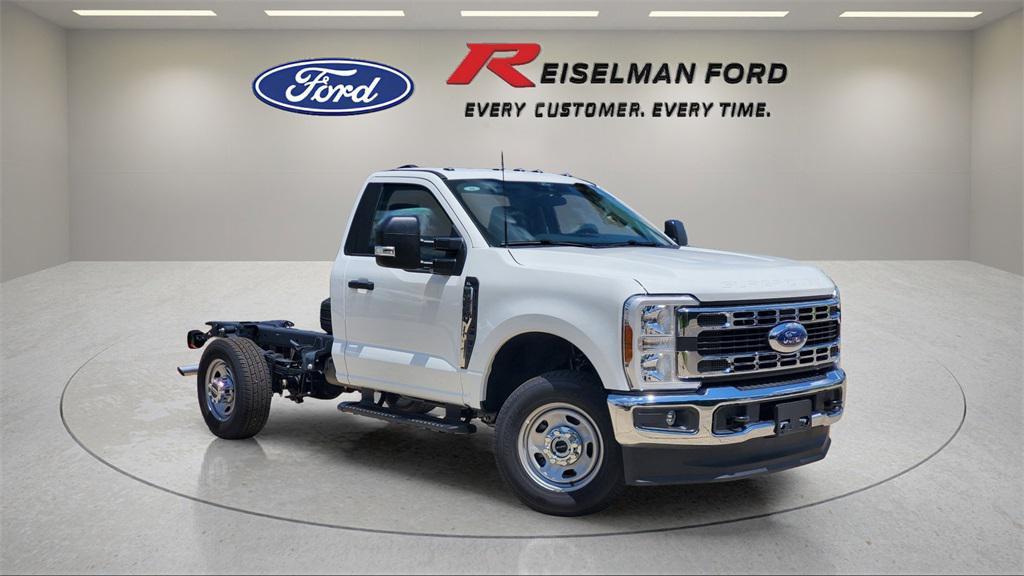new 2025 Ford F-350 car, priced at $48,158