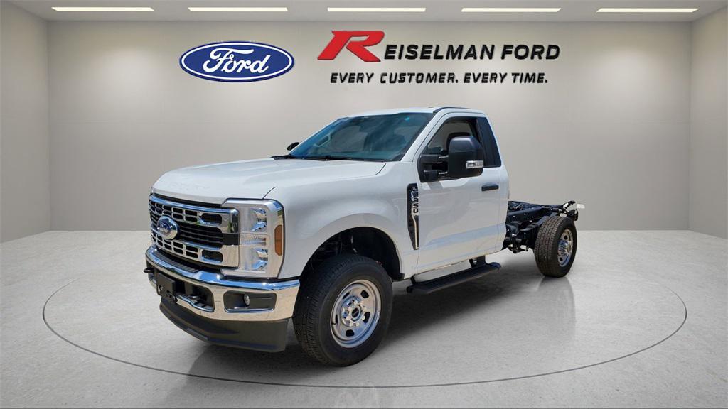 new 2025 Ford F-350 car, priced at $48,158