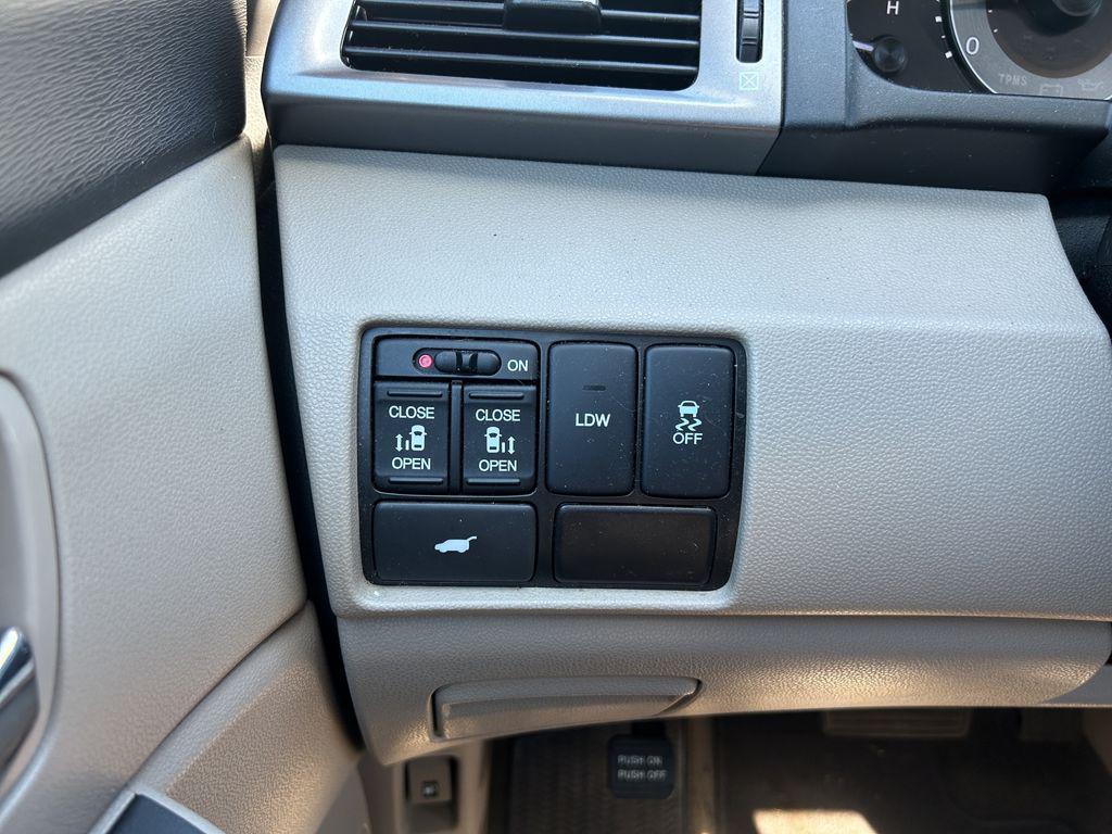 used 2015 Honda Odyssey car, priced at $19,299