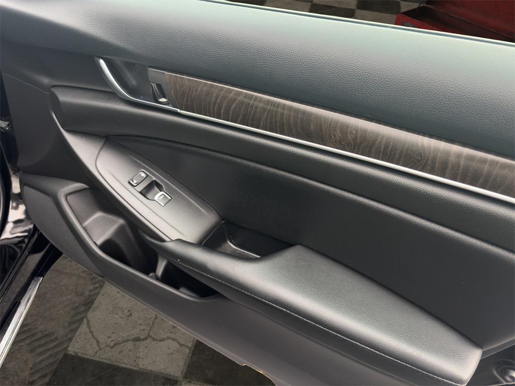 used 2022 Honda Accord Hybrid car, priced at $23,999