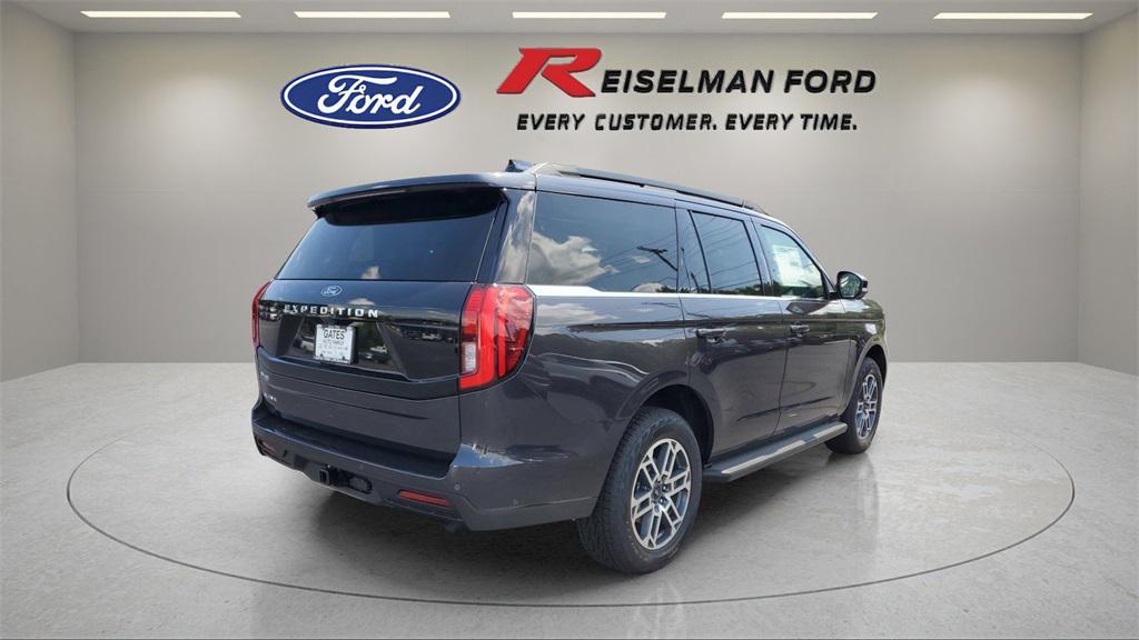 new 2025 Ford Expedition car, priced at $72,534