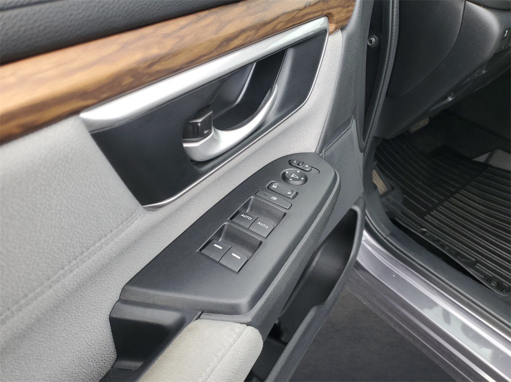 used 2022 Honda CR-V car, priced at $23,300