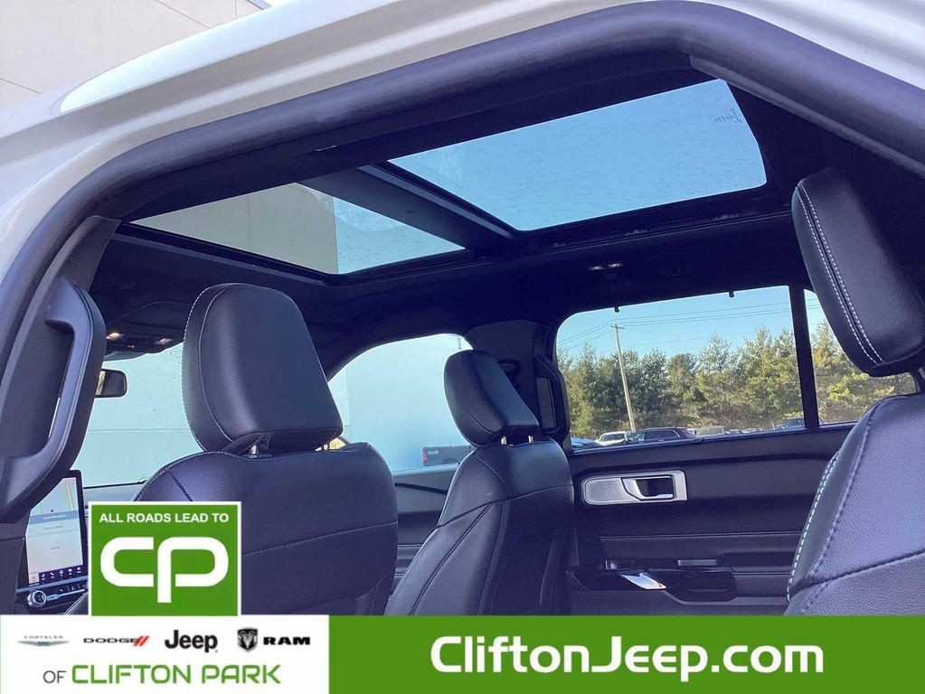 used 2022 Ford Explorer car, priced at $34,950