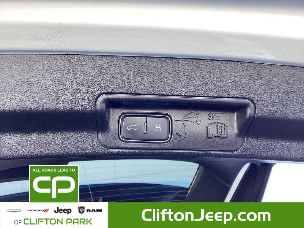 used 2022 Ford Explorer car, priced at $34,950