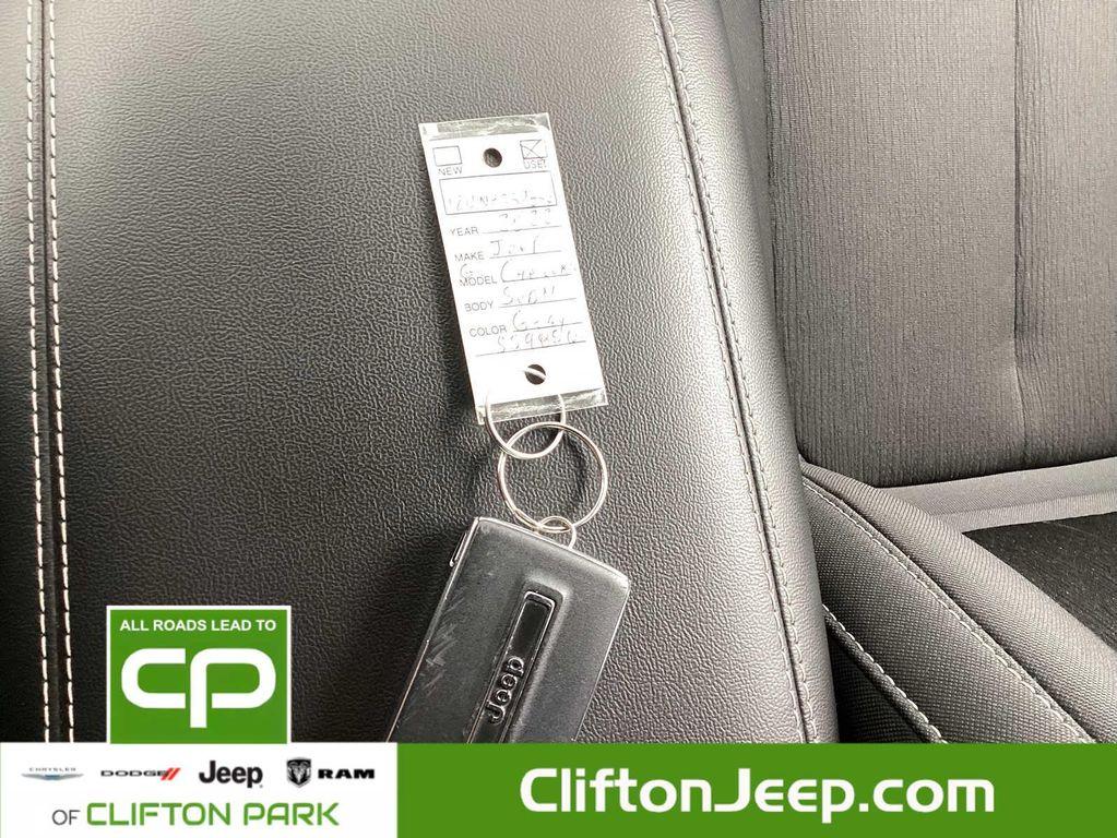 used 2022 Jeep Grand Cherokee L car, priced at $29,400