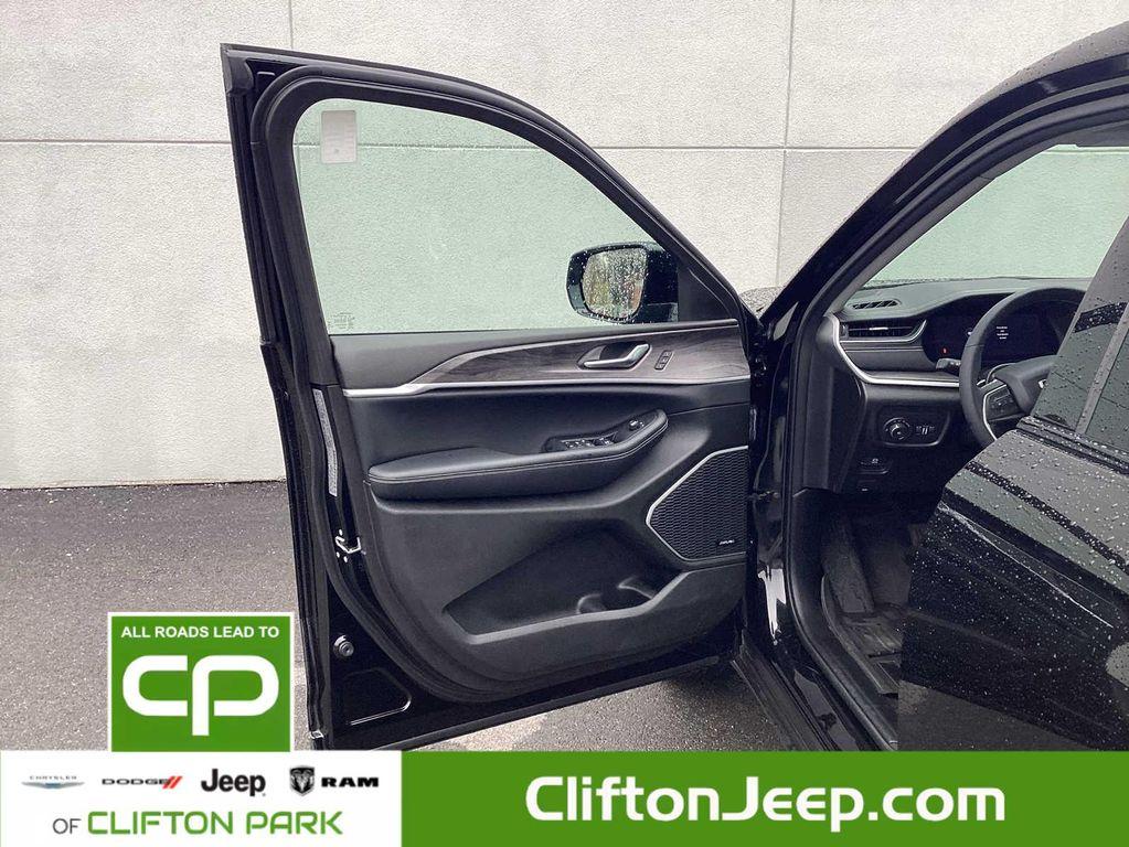 used 2023 Jeep Grand Cherokee L car, priced at $32,902