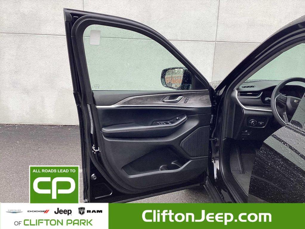 used 2023 Jeep Grand Cherokee L car, priced at $32,699