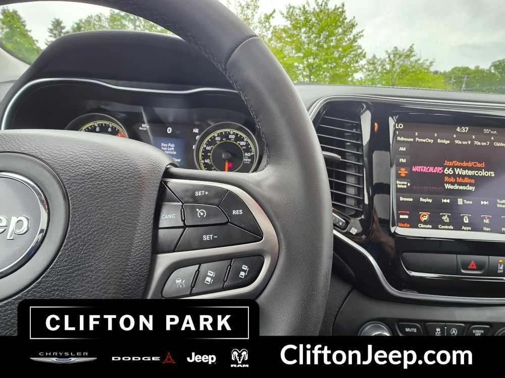 used 2022 Jeep Cherokee car, priced at $26,162