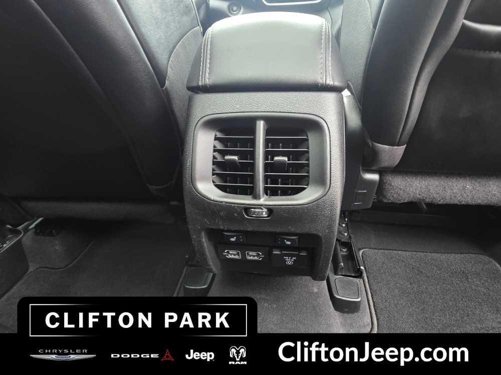 used 2022 Jeep Cherokee car, priced at $26,162