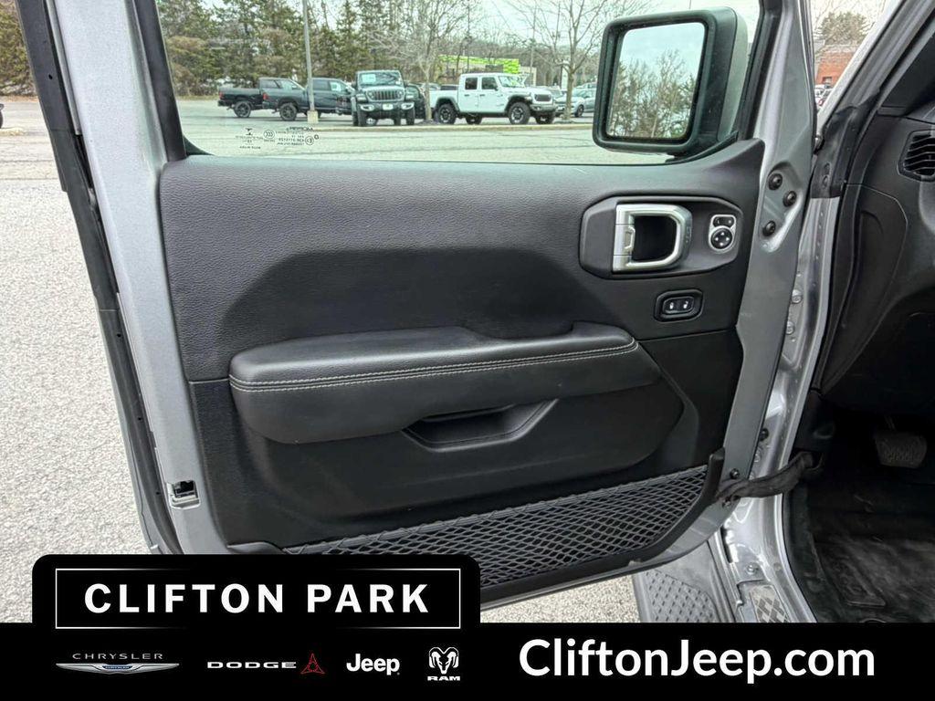 used 2020 Jeep Gladiator car, priced at $28,486