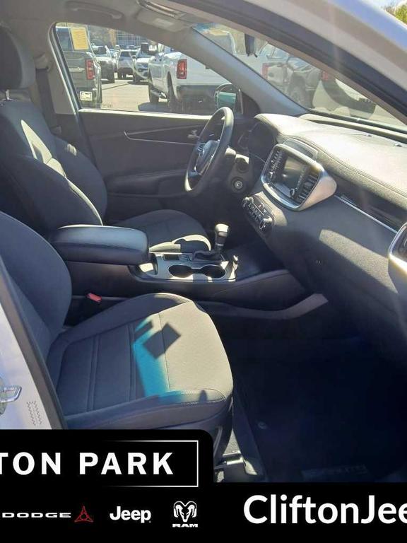 used 2020 Kia Sorento car, priced at $18,999