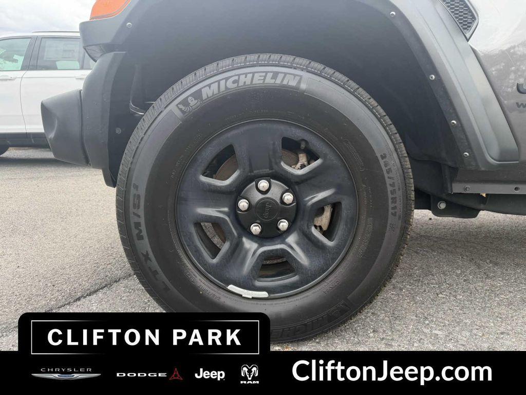 used 2022 Jeep Wrangler Unlimited car, priced at $28,960