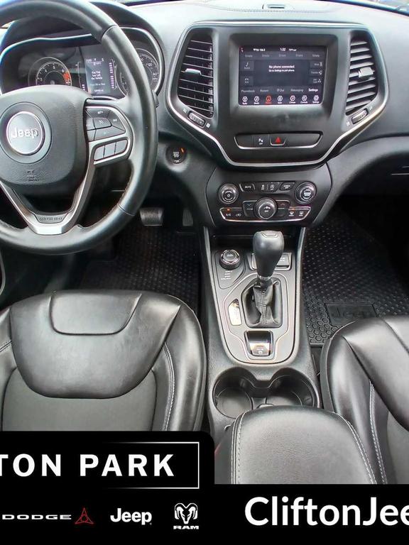 used 2019 Jeep Cherokee car, priced at $17,048