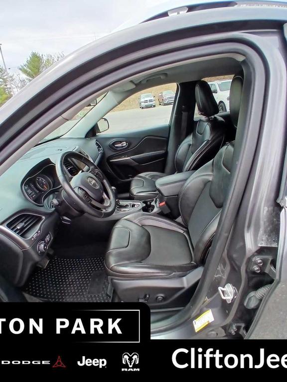 used 2019 Jeep Cherokee car, priced at $17,048