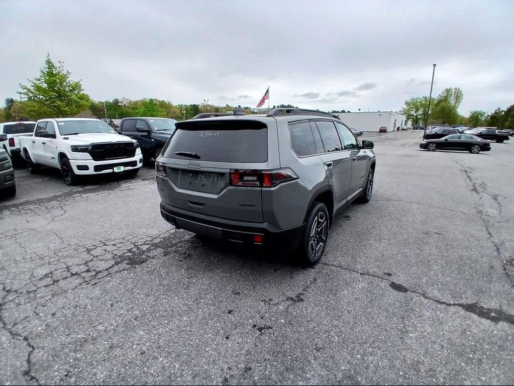 new 2026 Jeep Cherokee car, priced at $38,315