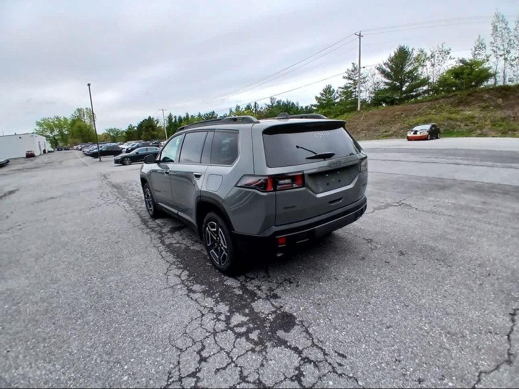 new 2026 Jeep Cherokee car, priced at $38,315