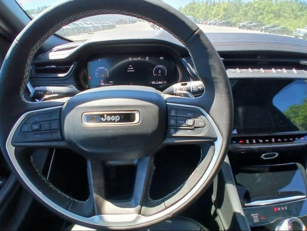 new 2026 Jeep Grand Cherokee car, priced at $46,836