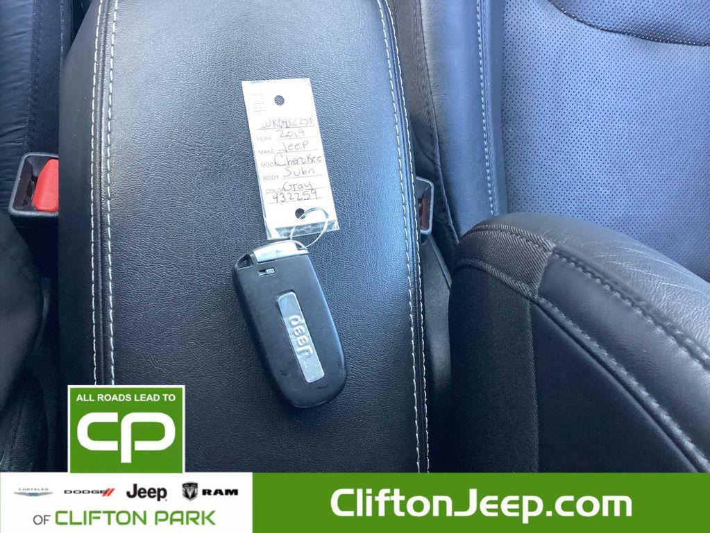 used 2019 Jeep Cherokee car, priced at $17,400