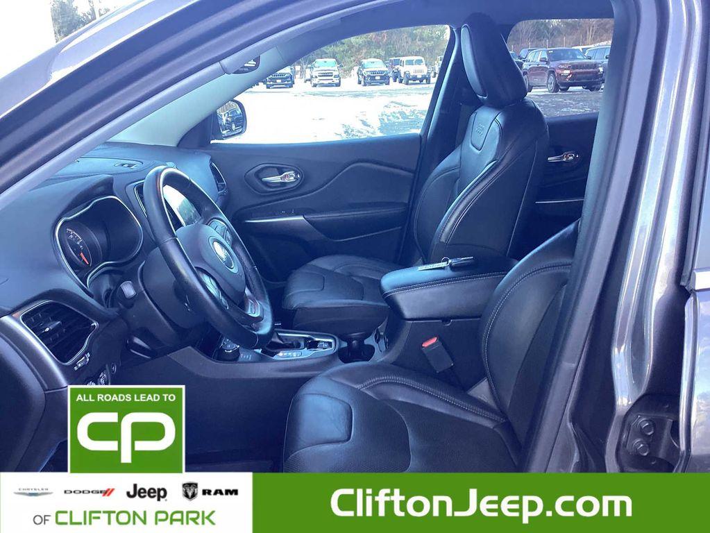 used 2019 Jeep Cherokee car, priced at $17,400