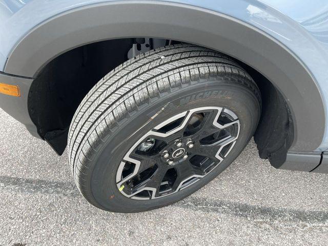 new 2025 Ford Bronco Sport car, priced at $37,176