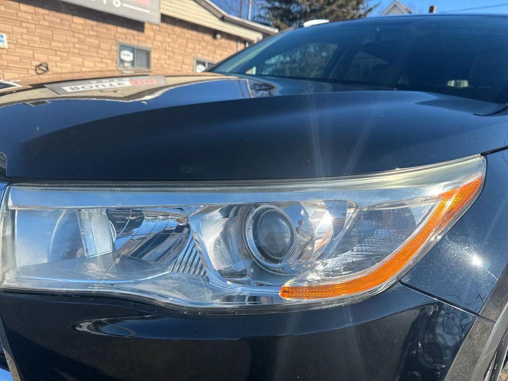used 2014 Toyota Highlander car, priced at $12,990