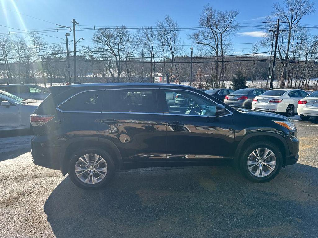 used 2014 Toyota Highlander car, priced at $12,990