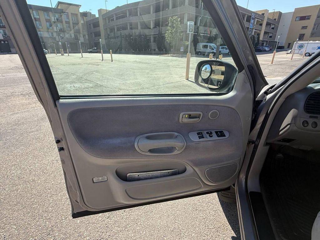 used 2000 Toyota Tundra car, priced at $13,795