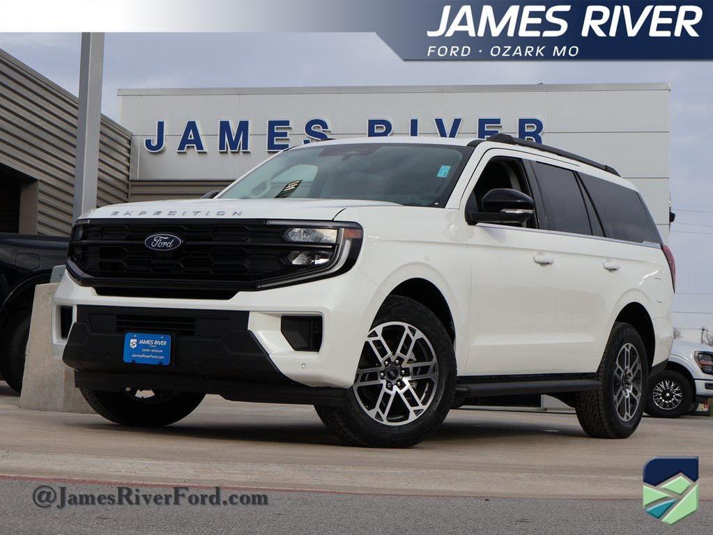 new 2025 Ford Expedition car, priced at $71,958
