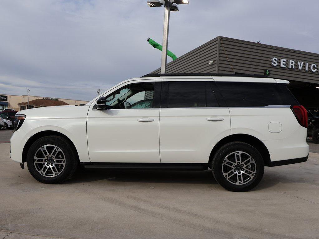 new 2025 Ford Expedition car, priced at $72,958
