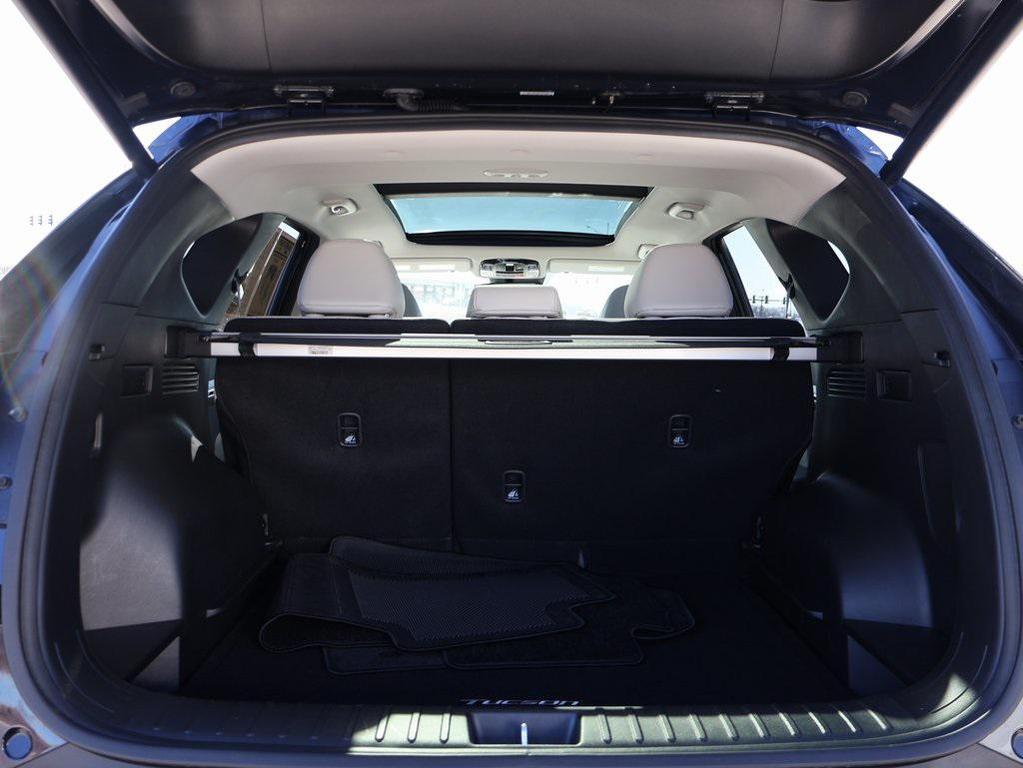 used 2023 Hyundai TUCSON Hybrid car, priced at $26,989