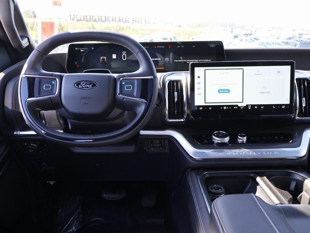 new 2025 Ford Expedition car, priced at $82,848