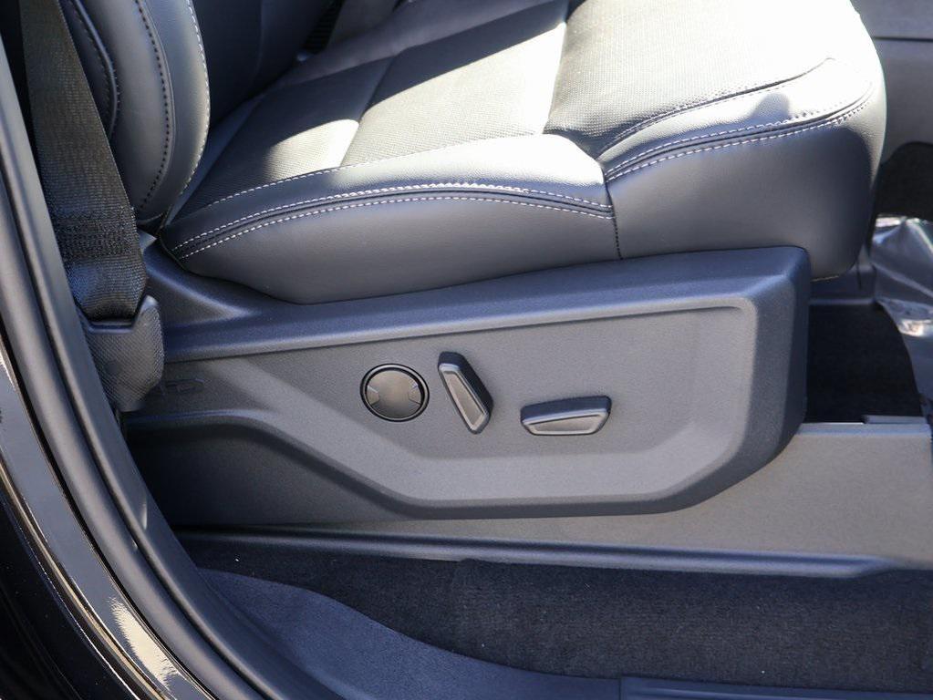 new 2025 Ford Expedition car, priced at $82,848