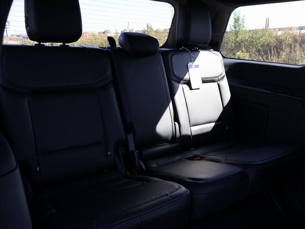 new 2025 Ford Expedition car, priced at $82,848