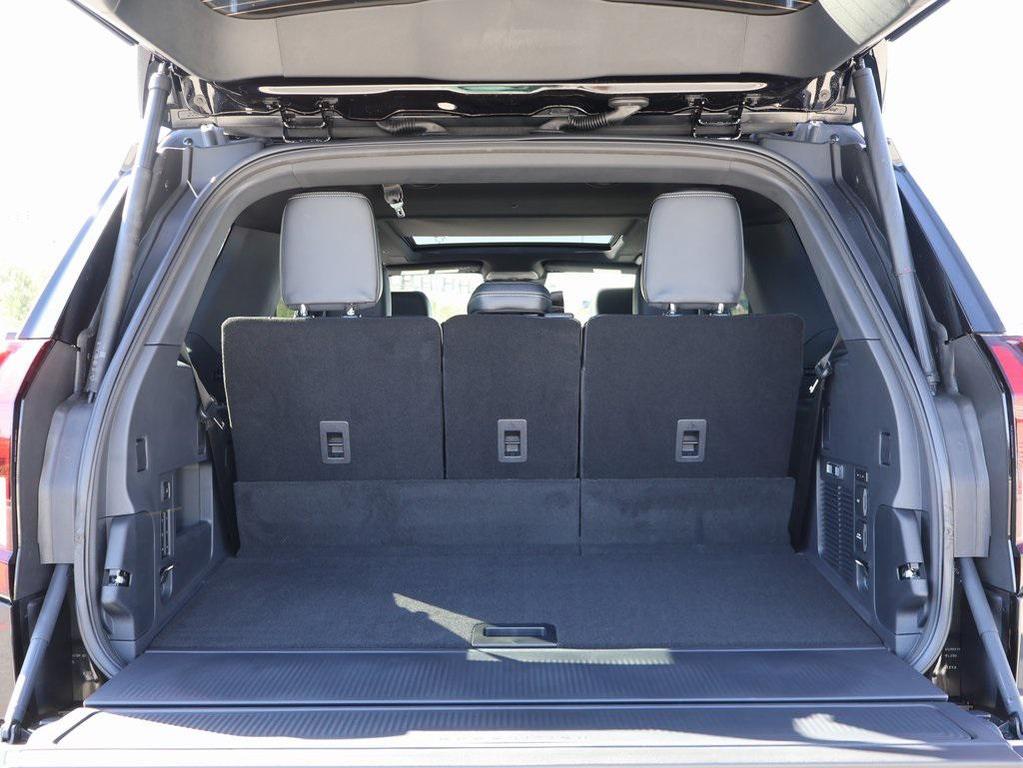 new 2025 Ford Expedition car, priced at $82,848