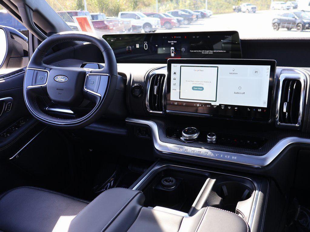 new 2025 Ford Expedition car, priced at $79,714