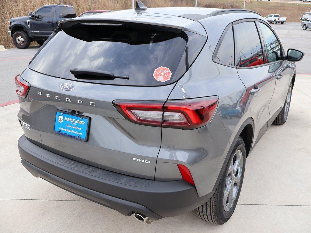 new 2026 Ford Escape car, priced at $31,990