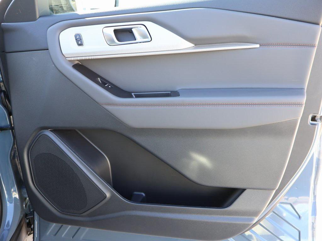 new 2026 Ford Explorer car, priced at $40,992