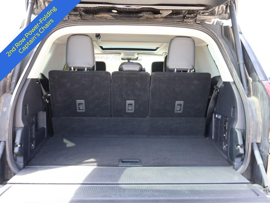 used 2025 Ford Expedition car, priced at $65,544