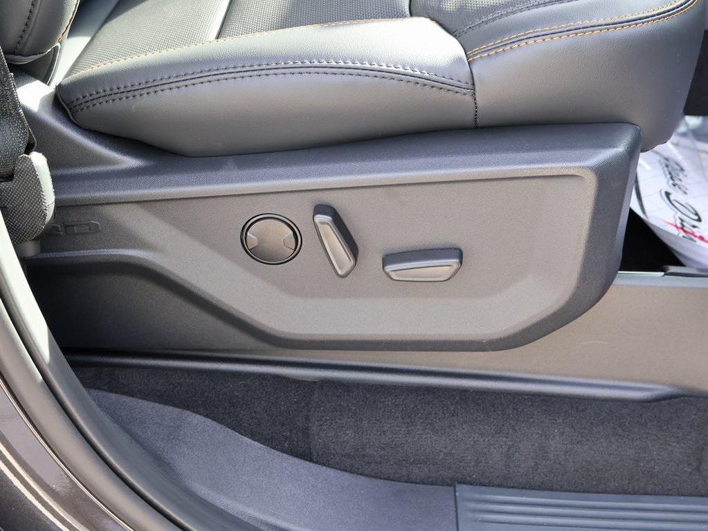 new 2025 Ford Expedition car, priced at $83,901