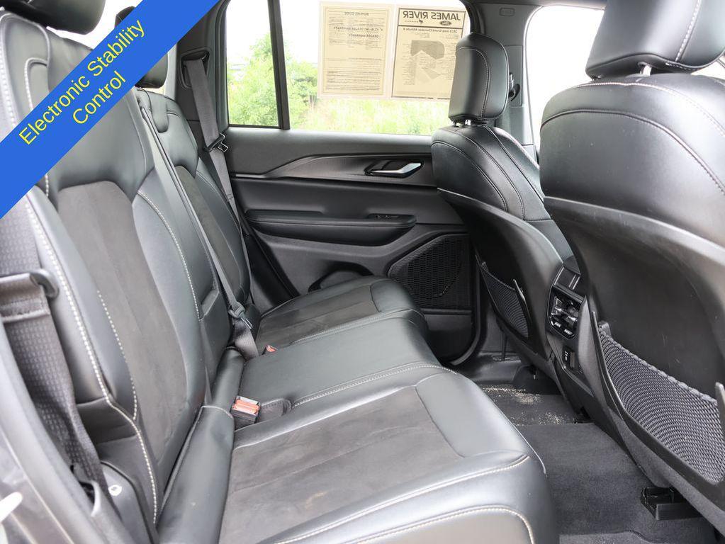 used 2023 Jeep Grand Cherokee car, priced at $28,070