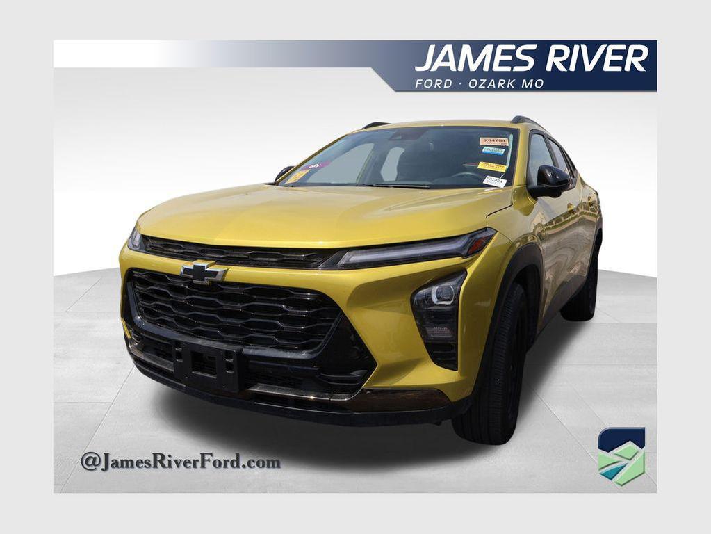 used 2024 Chevrolet Trax car, priced at $24,271