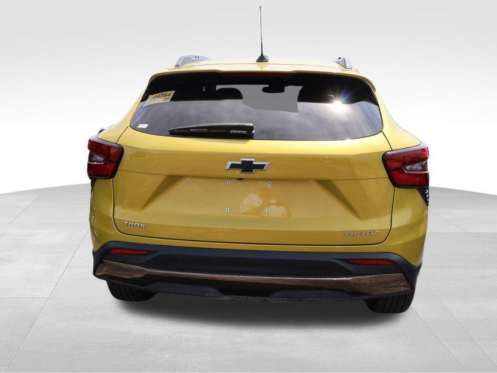 used 2024 Chevrolet Trax car, priced at $24,271