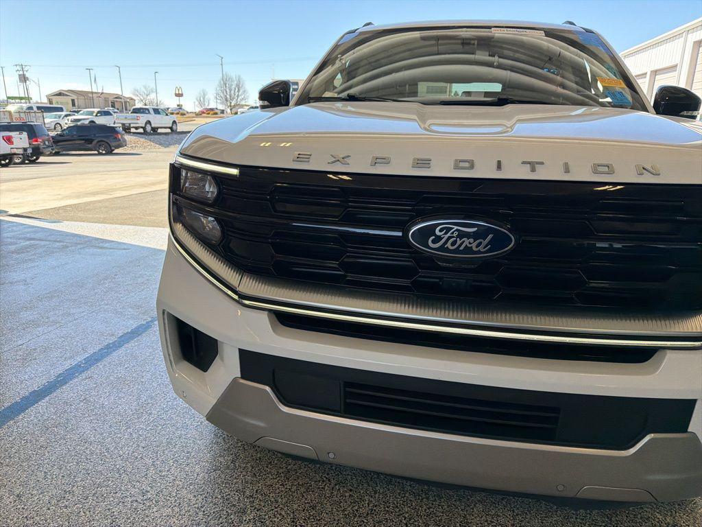 used 2025 Ford Expedition Max car, priced at $73,345