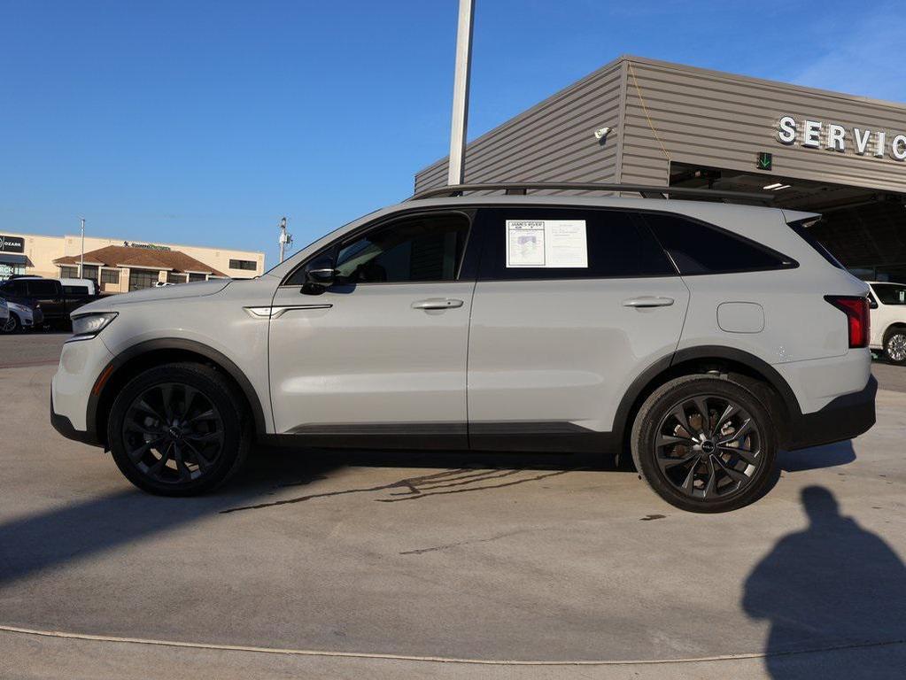 used 2023 Kia Sorento car, priced at $28,994